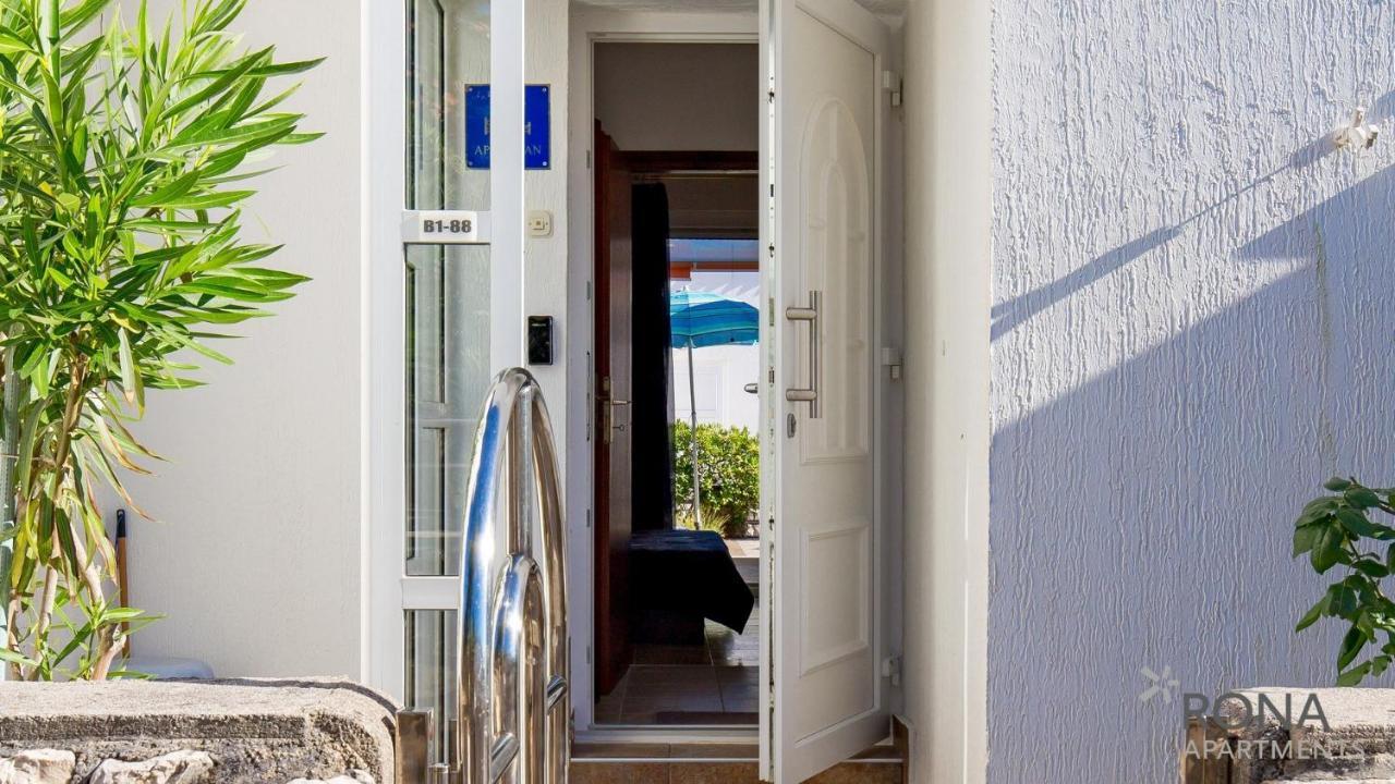 Rona Apartment Aurora Novalja Exterior foto